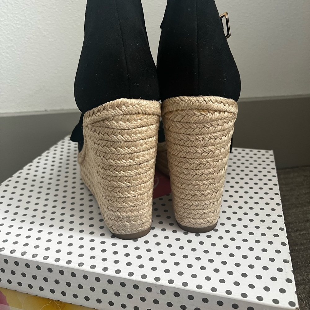 Wedge Sandals - Picture 4 of 6